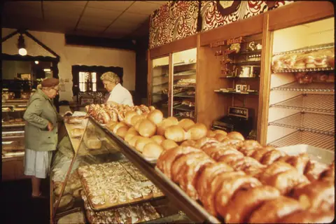Broadway Bakery And Sandwich Bar photo 2
